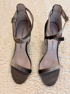 Chinese Laundry Taupe Velvet Strappy Stiletto Heels New Without Box Size 7.5